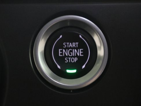 Used 2022 Chevrolet Blazer LT image 32