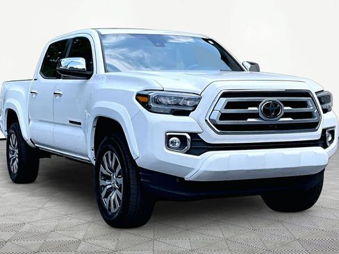 Used 2023 Toyota Tacoma Limited RWD image 3