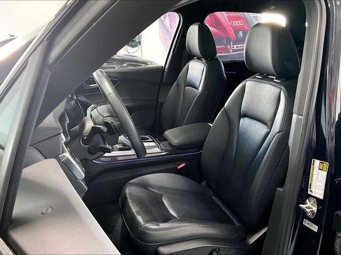 Used 2021 Audi Q7 3.0T Prestige image 10