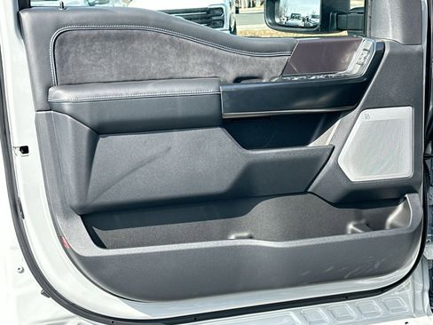 New 2026 Ford F250 Platinum w/ Tremor Off-Road Package image 15