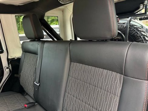 Used 2012 Jeep Wrangler Unlimited Sahara AWD/4WD image 61