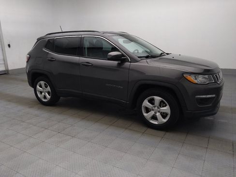 Used 2021 Jeep Compass Latitude w/ Driver Assistance Group FWD image 11