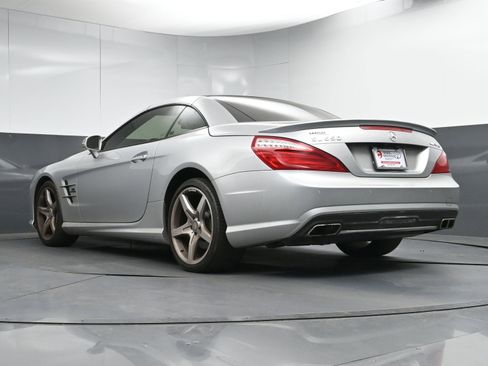 Used 2013 Mercedes-Benz SL 550 image 28