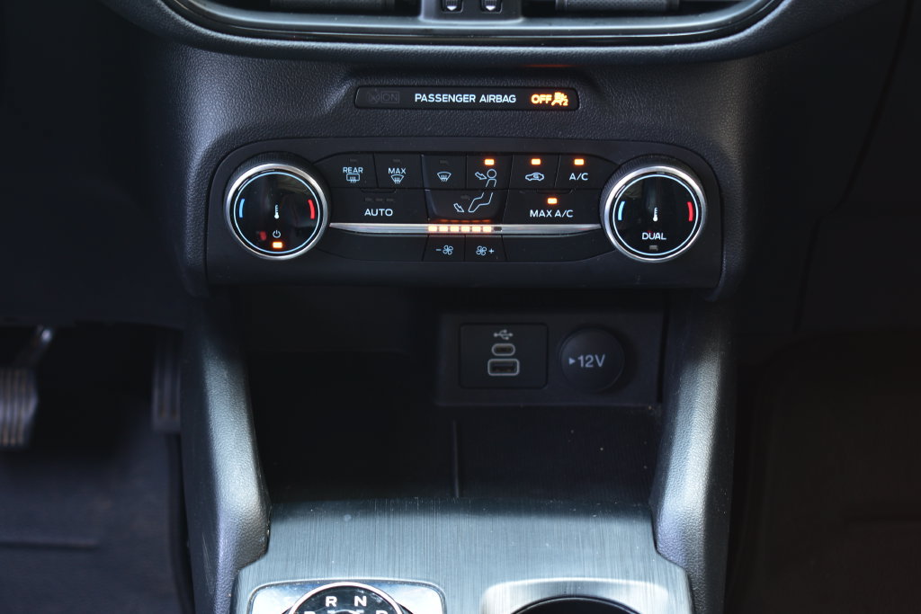 Used 2025 Ford Escape ST-Line FWD image 31