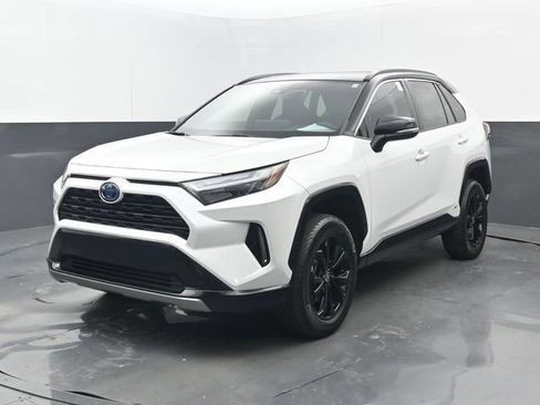 Used 2023 Toyota RAV4 XSE AWD/4WD image 23