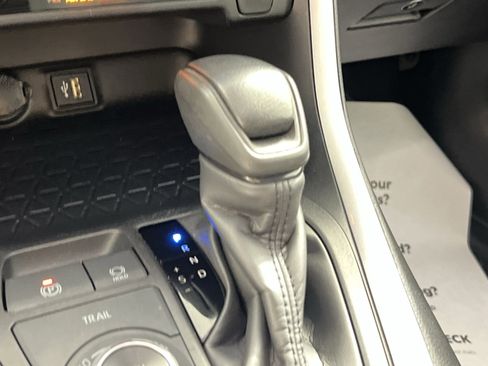Used 2024 Toyota RAV4 LE AWD/4WD image 23