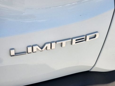 Used 2023 Jeep Renegade Limited AWD/4WD image 14