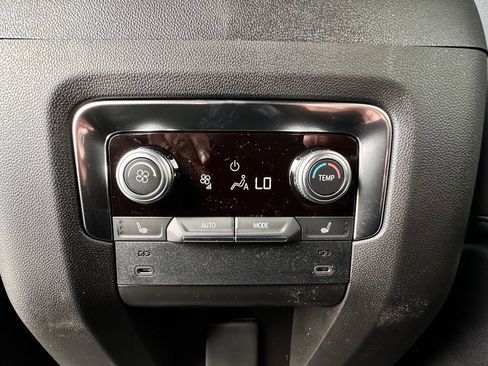 New 2026 GMC Yukon AT4 w/ AT4 Premium Package AWD/4WD image 22