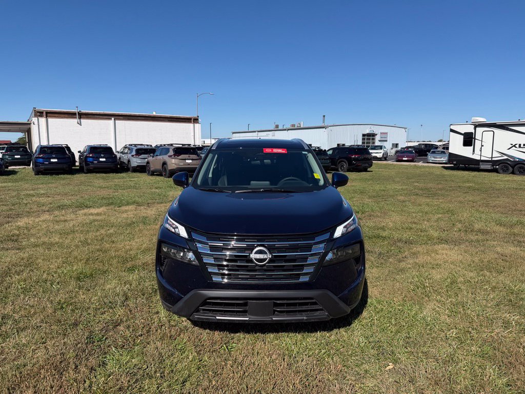 Certified 2026 Nissan Rogue SV w/ SV Premium Package FWD image 2