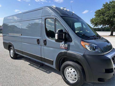 Used 2020 RAM ProMaster 3500 FWD image 3