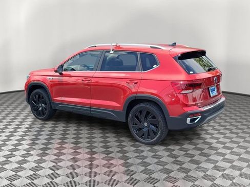 Used 2024 Volkswagen Taos SEL AWD/4WD image 4