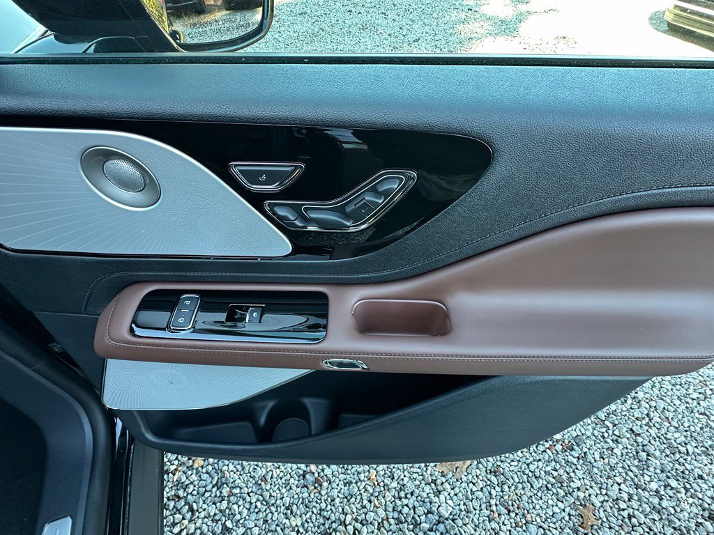New 2026 Lincoln Aviator Reserve AWD/4WD image 25