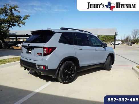 Used 2022 Honda Passport TrailSport image 7