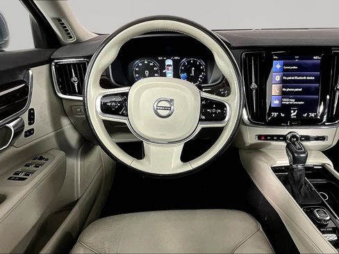 Used 2018 Volvo S90 T5 Momentum w/ Convenience Package AWD/4WD image 8