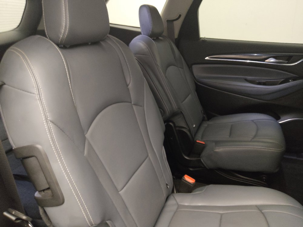 Used 2018 Buick Enclave Essence FWD image 19