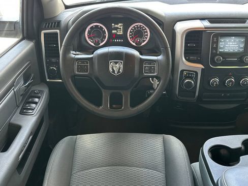Used 2017 RAM 1500 Classic SLT RWD image 13