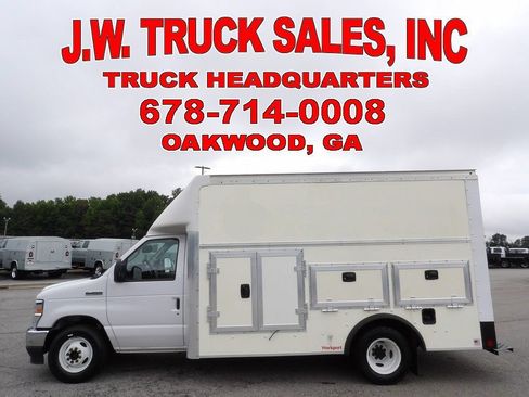 Used 2023 Ford E-350 and Econoline 350 Super Duty w/ Power Windows & Locks Group RWD image 2