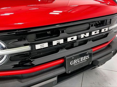 Used 2022 Ford Bronco Outer Banks image 36