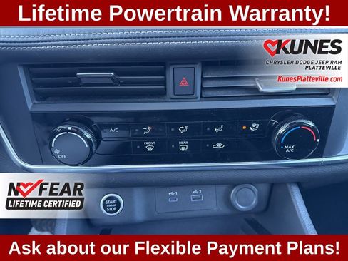 Used 2023 Nissan Rogue S image 24