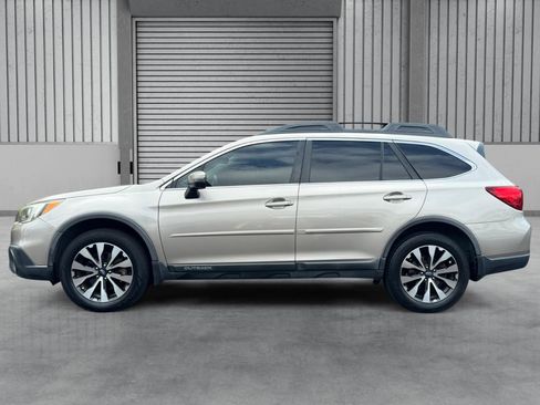 Used 2017 Subaru Outback 2.5i Limited AWD/4WD image 2