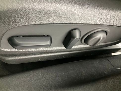 Used 2021 Buick Encore GX Select image 22