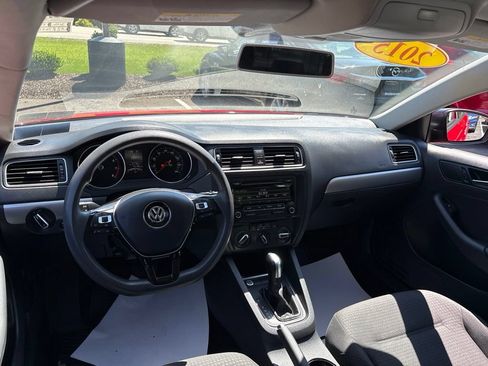 Used 2015 Volkswagen Jetta SE FWD image 11