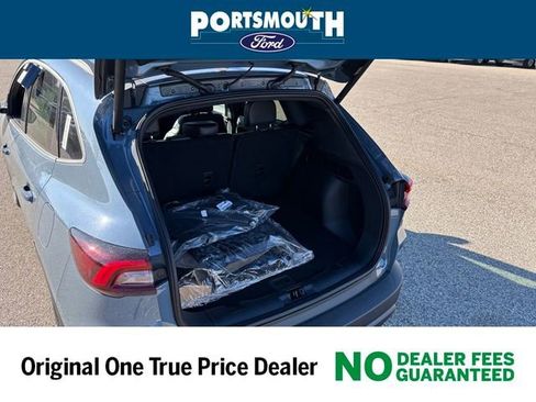 New 2026 Ford Escape ST-Line Select w/ Tech Pack #2 AWD/4WD image 13