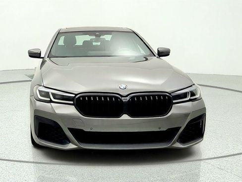 Used 2022 BMW 530i w/ M Sport Package RWD image 2