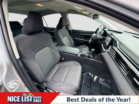 Used 2025 Toyota Camry LE image 27