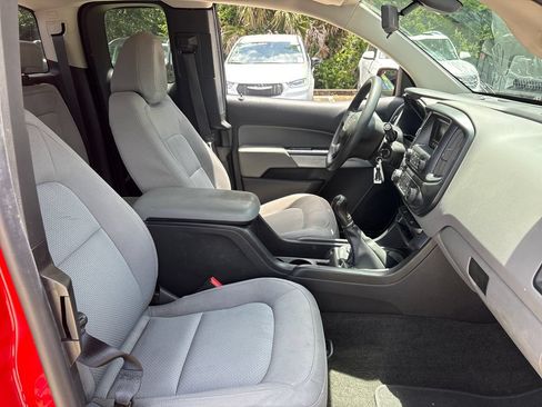 Used 2015 GMC Canyon W/T RWD image 27