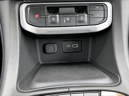 Used 2023 GMC Acadia SLE w/ Driver Convenience Package AWD/4WD image 33