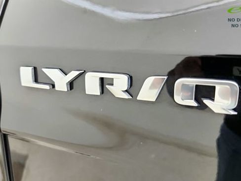 Used 2025 Cadillac Lyriq Luxury AWD/4WD image 33