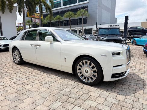 Used 2019 Rolls-Royce Phantom Sedan RWD image 7