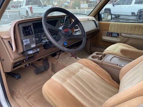 Used 1994 Chevrolet Suburban 2500 image 20