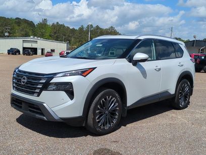 Used 2025 Nissan Rogue SL w/ Tech Package