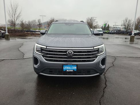 Used 2024 Volkswagen Atlas SE image 14
