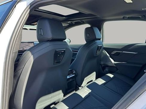 Certified 2025 BMW 530i w/ Premium Package RWD image 14