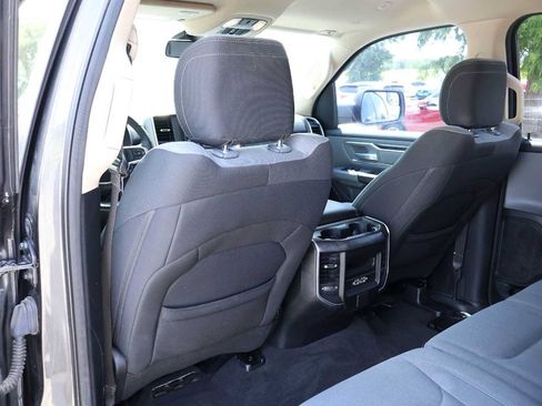 Used 2019 RAM 1500 Big Horn AWD/4WD image 12