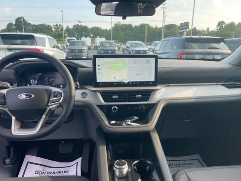 New 2026 Ford Explorer Active w/ Active Comfort Package RWD image 16