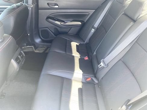 Certified 2023 Nissan Altima 2.0 SR FWD image 13