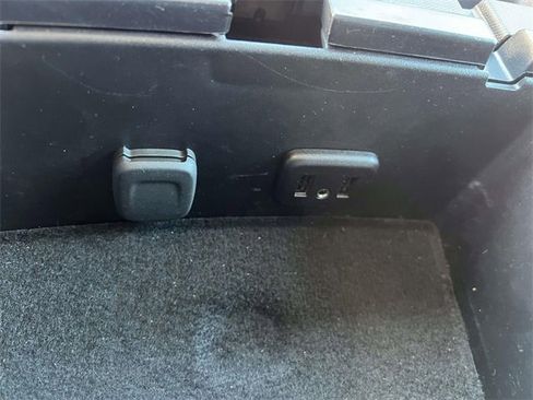 Used 2018 Chevrolet Silverado 1500 LT w/ All Star Edition image 30