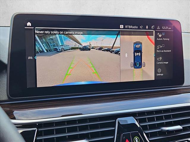 Used 2021 BMW 530e w/ Premium Package RWD image 14
