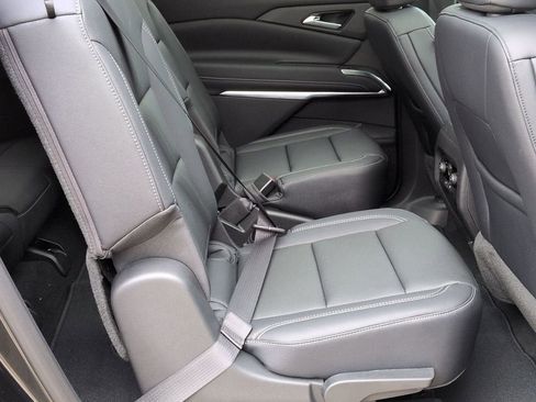 New 2026 Chevrolet Traverse LT w/ Sun and Wheel Package FWD image 26
