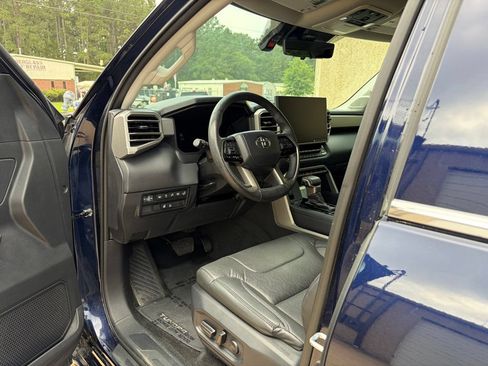Used 2024 Toyota Tundra Limited AWD/4WD image 25