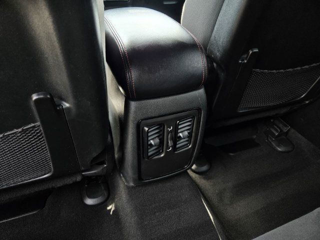 Used 2023 Dodge Durango GT AWD/4WD image 16