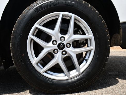 Used 2024 Ford Edge SEL w/ Convenience Package image 41