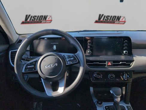 Certified 2024 Kia Seltos LX image 26