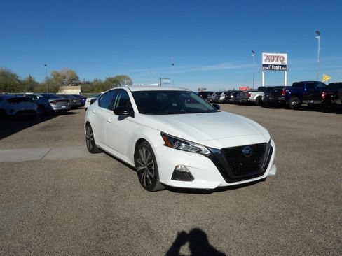 Used 2021 Nissan Altima 2.5 SR image 4