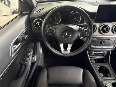Used 2018 Mercedes-Benz GLA 250 4MATIC image 24