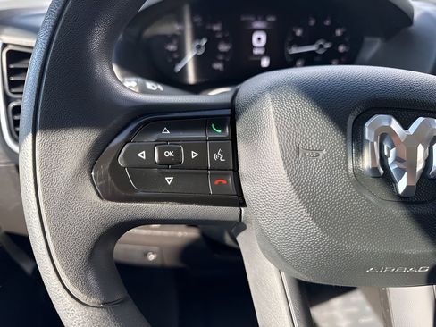 Used 2024 RAM ProMaster 2500 w/ Convenience Group image 13